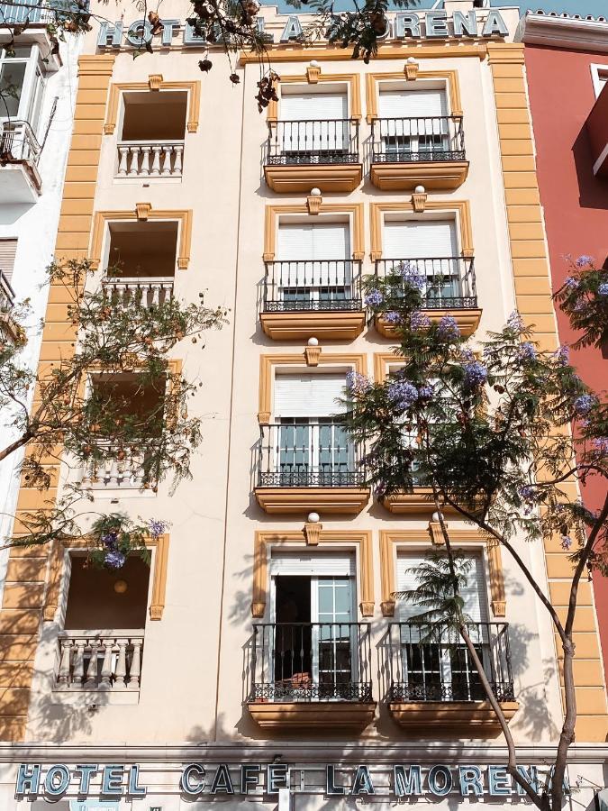 Hotel La Morena Фуeнхирола Екстериор снимка