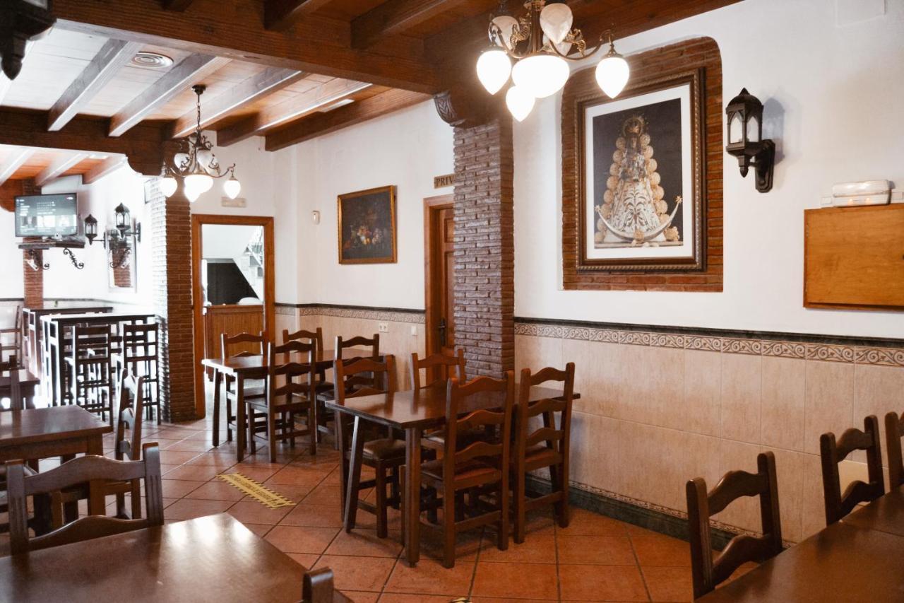 Hotel La Morena Фуeнхирола Екстериор снимка