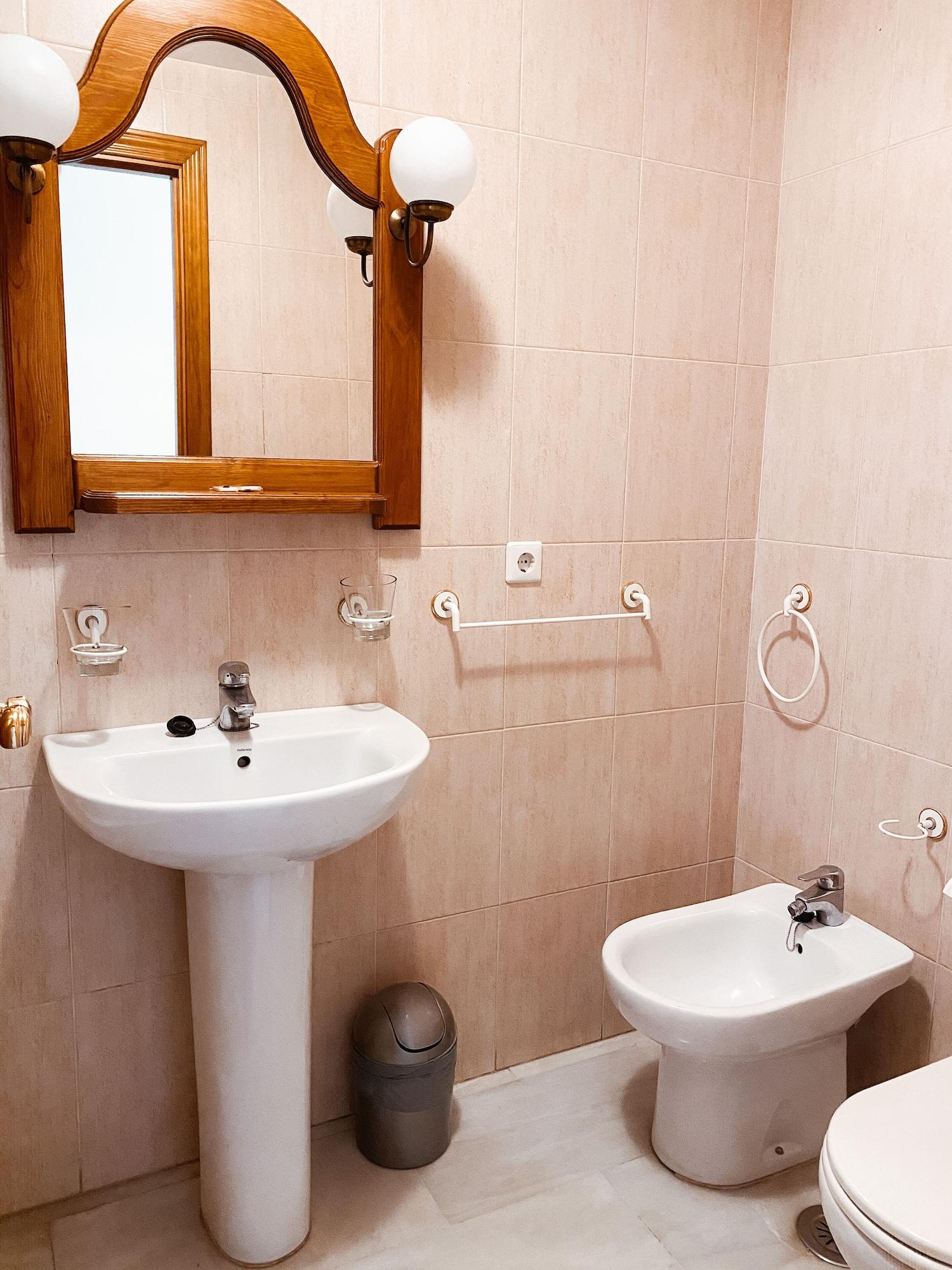 Hotel La Morena Фуeнхирола Екстериор снимка