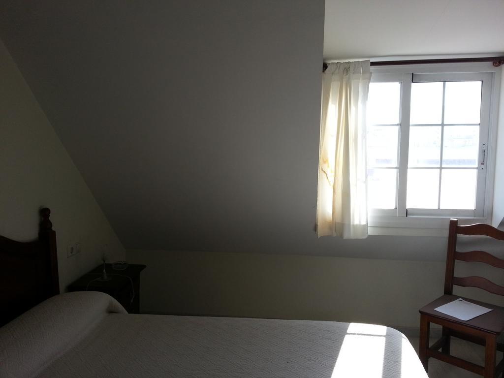 Hotel La Morena Фуeнхирола Стая снимка